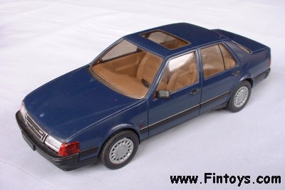 Saab_9000_CD_4D_Sedan_Blue_aN.jpg (25899 bytes)