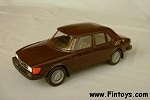 Saab_99_4D_Sedan_v4_DarkBraun_aS.jpg (4611 bytes)