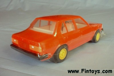 Toyota_Corolla_Orange_bN.jpg (21362 bytes)