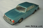 Volvo_244_DL_MetBlue_aS.jpg (11682 bytes)
