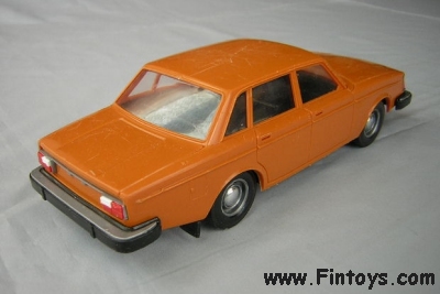 Volvo_244_DL_Orange_bN.jpg (57782 bytes)