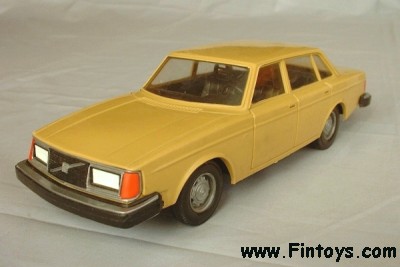 Volvo_244_GL_LightBraun_aN.jpg (22985 bytes)