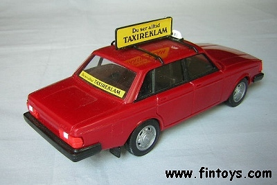 Volvo_244_GL_Taxi_Sweden_Red_bN.jpg (52749 bytes)