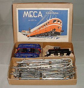 meca_trainbox_m.jpg (25594 bytes)
